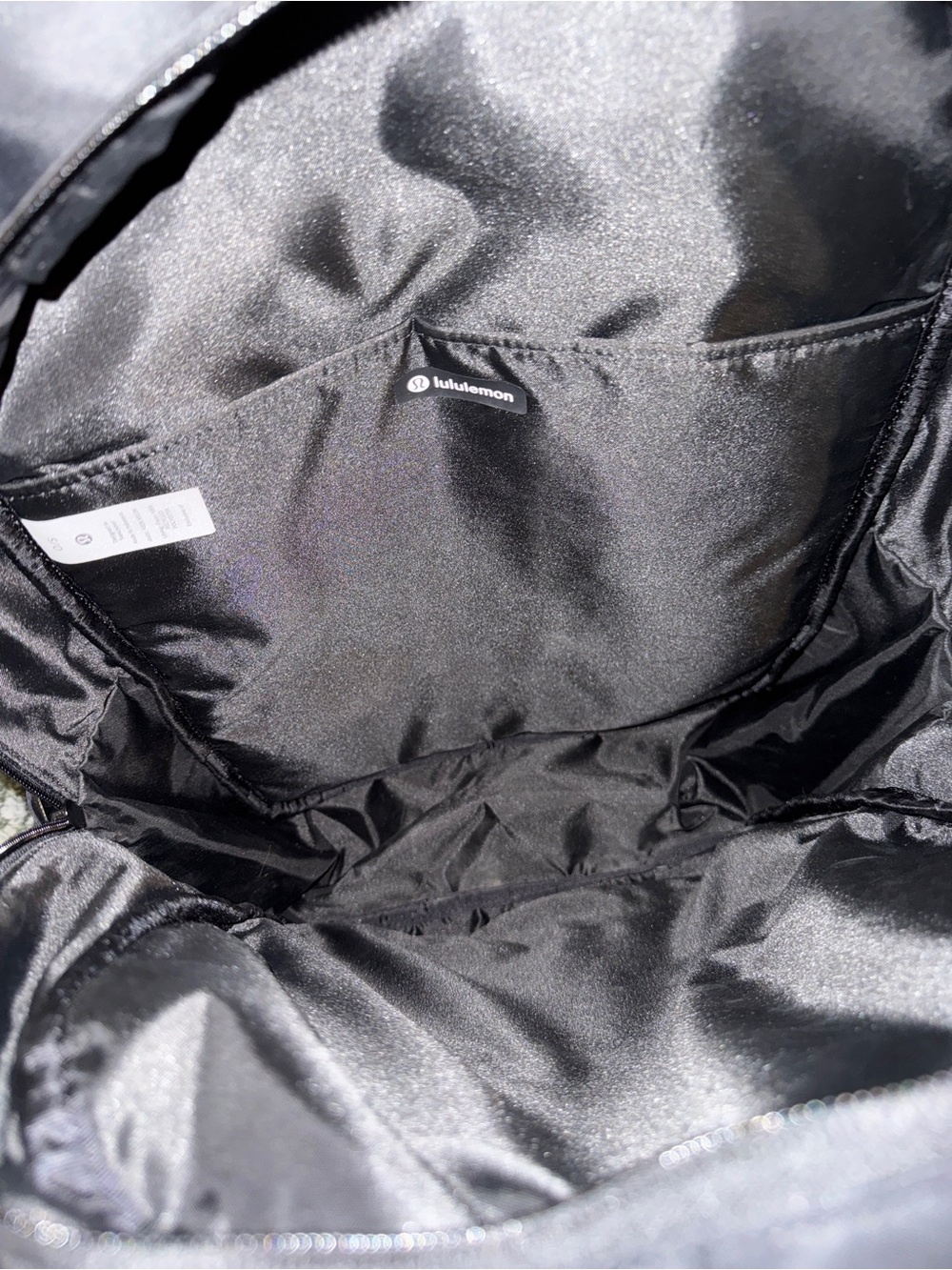 lululemon everywhere backpack 22L - Picture 10 of 12
